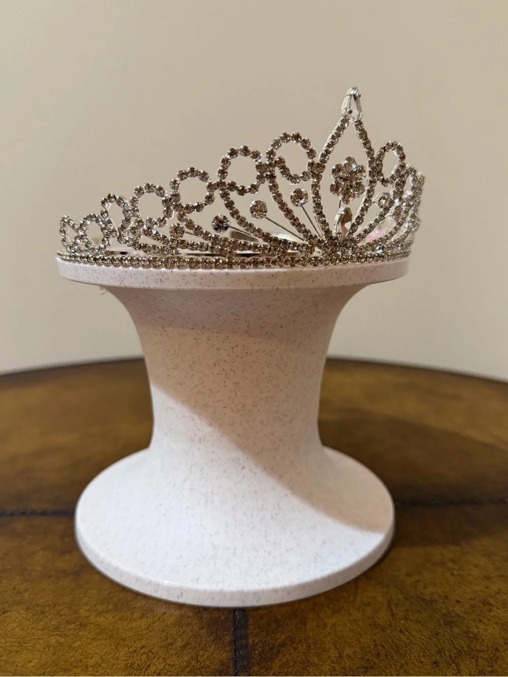 NEW WITH TAGS AUTHENTIC ARRIBAS DISNEY PRINCESS WEDDING PARTY TIARA WITH COMBS 👑